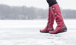 Why Hammertoes Hurt in Winter Boots - And What to Do About It